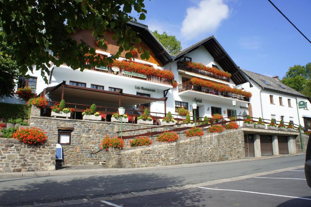 Hotel Rittersprung Ouren Exterior photo